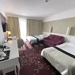 Lamberton 3* Ołtarzew