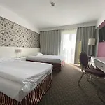 Lamberton Hotel Ołtarzew