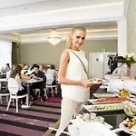 Lamberton Hotel Ołtarzew