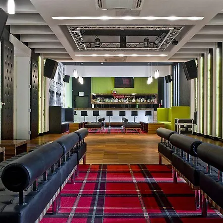 Hotel Lamberton