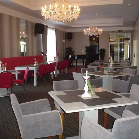 Hotel Lamberton 3*