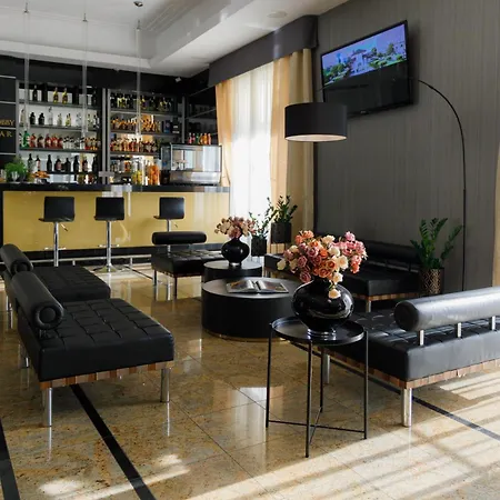 Lamberton Hotel 3*
