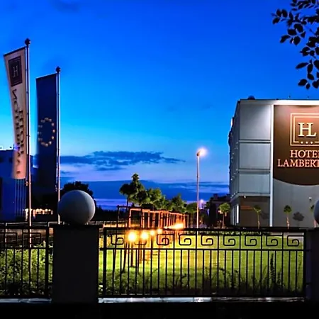 Hotel Lamberton 3*