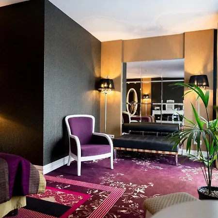 Lamberton Hotel 3*